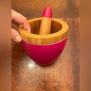 Spice grinder hot pink brand Core! Like new